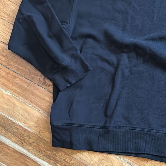 So Women’s black crewneck pullover sweatshirt 3X - Picture 3 of 4